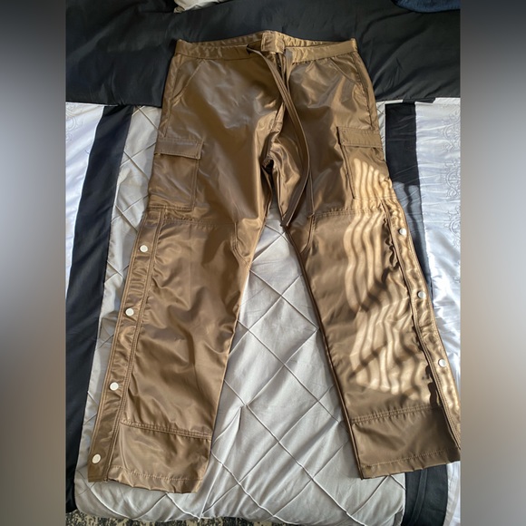 MNML.La | Nylon Snap Zipper Cargo II Pants | Men’s 42 x 30 | 10” Leg Opening - Picture 3 of 12